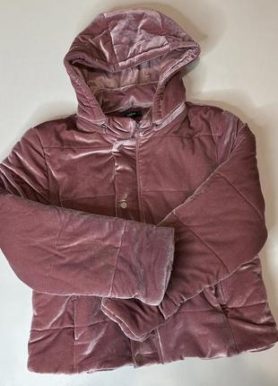 Велюрова демі курточка пудрового кольору