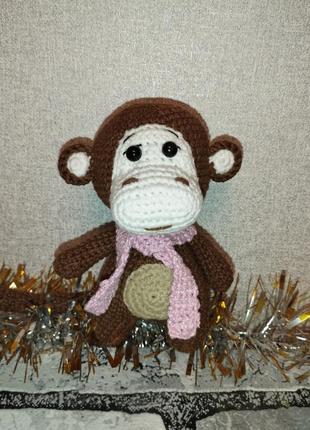 М'яка іграшка мавпеня