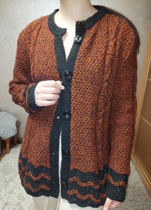 Коричневый вязаный свитер ручная работа