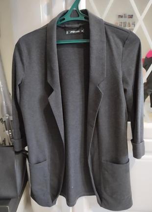Свободный лёгкий жакетик