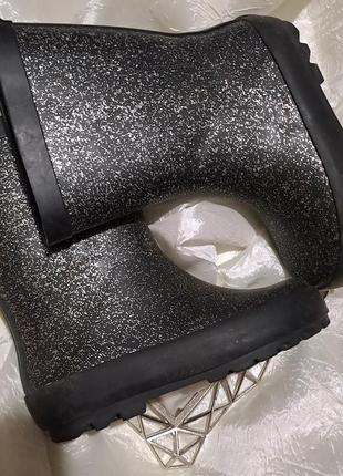 Резиновые сапожки