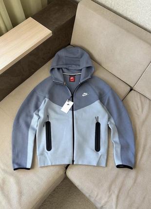 Nike tech fleece