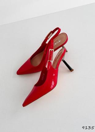 Женские туфли