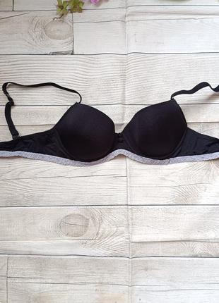 Гладкий бюстгальтер на кісточках без пуш-ап