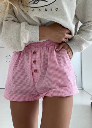 Шортики, которые согреют воспоминаниями о теплом лете☀️ яркие, легкие, крутые😍 розовые или желтые