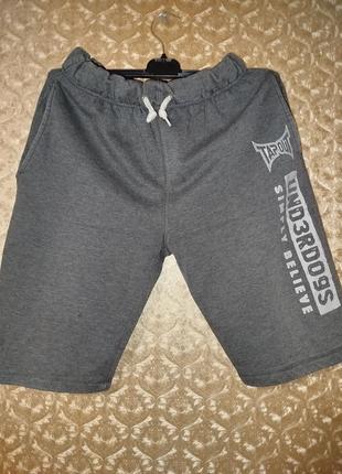 Шорти tapout