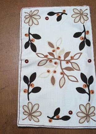 Наволочка декоративная вишита