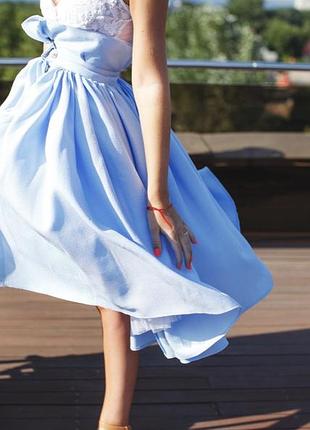 Небесно-голубая юбка