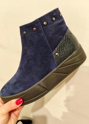 Ботильоны замшевые на весну на флисе внутри
