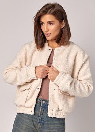 Куртка с букле на кнопках