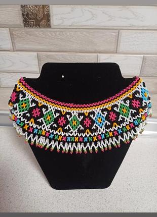 Герданы, полянки, обручные, серьги и чокеры.