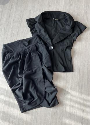 Костюм класичний