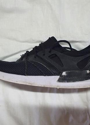 Кроссовки primark, черные