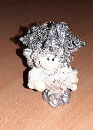 Статуетка ангелочек маленький керамический б/у в отличном состоянни