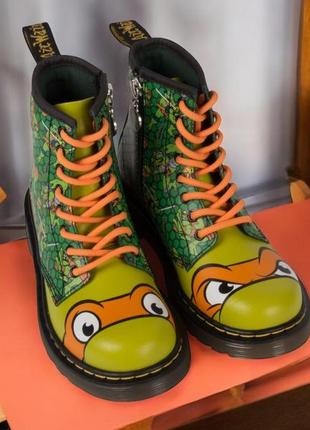 Ботинки новые оригинальные kids dr. martens