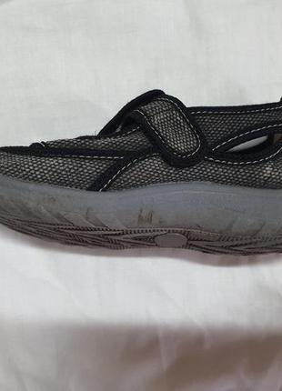 Продам дитячі босоніжок