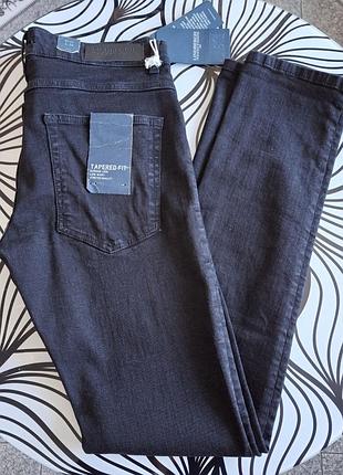 Черные джинсы