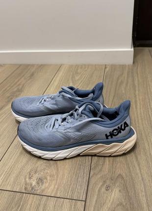 Hoka жіночі кросівки для бігу 23,5 см
