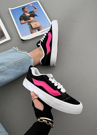 Женские кроссовки vans