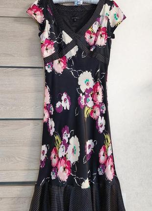 Шелковое черное платье в цветочный принт v-горловина laura ashley(размер 10-12)