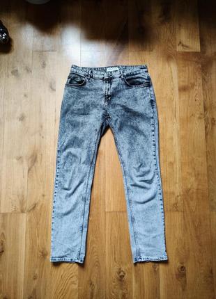 Джинси "bershka straight 90-х 0332/335 black"