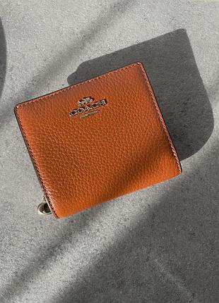 Новый коричневый кошелек coach