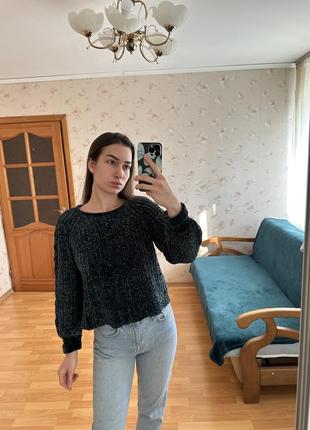 Зелений светр мʼякий смарагдовий