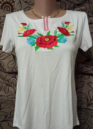 Футболочка вышиванка.