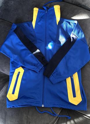 Спортивная кофта, рост 116-122 см. 2