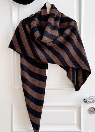 Дуже великий вовняний бактус хустина шаль шарф накидка