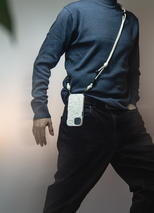 Чехол и пасок к iphone 15 5