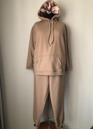 Новый бежевый спортивный костюм (худи и штаны) от st style, размер 58 (60-62)