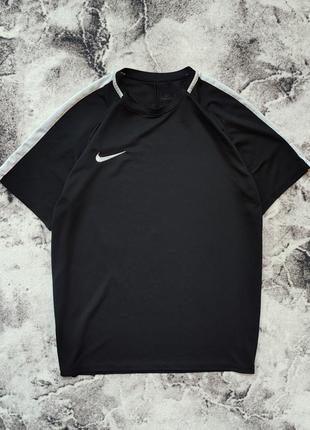 Nike dri fit спортивна футболка найк