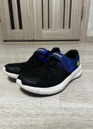 Кроссовки under armor