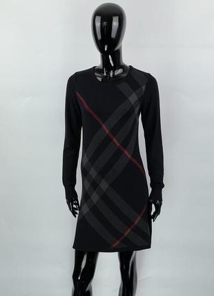 Стильное платье