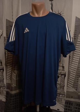 Спортивна футболка adidas aeroready