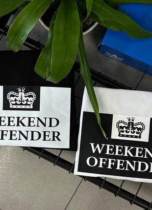 Футболка weekend offender