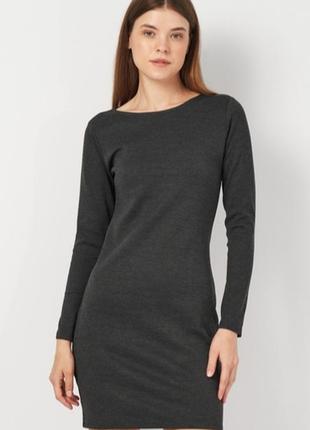 Платье 100%шерсть мериноса