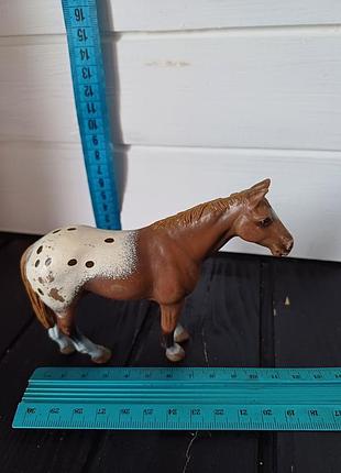 Реалистичный аппалузкий конь от schleich 2002 год