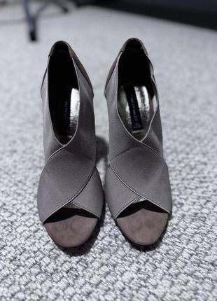 Steve madden жіночі босоніжки