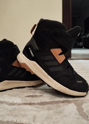 Черевики adidas