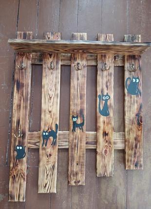 Вешалка настенная, древесная.
