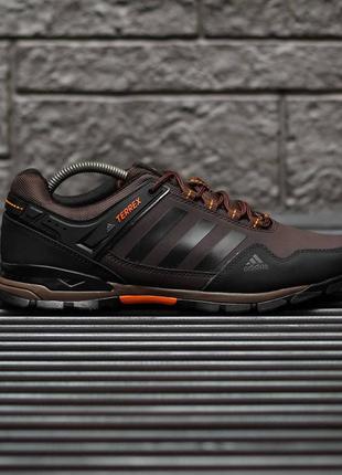 Кроссовки adidas climaproof
