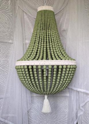 Люстра з дерев'яних намистин ручної роботи