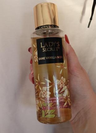 Жіночий парфумований спрей-міст для тіла lady's secret bane vanilla noir, 250 мл