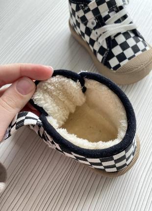 Кроссовки теплые детские