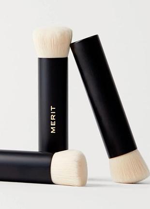 Merit brush no.1 blending brush косточка для тональной основы