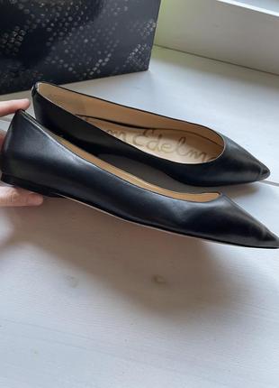 Шкіряні балетки