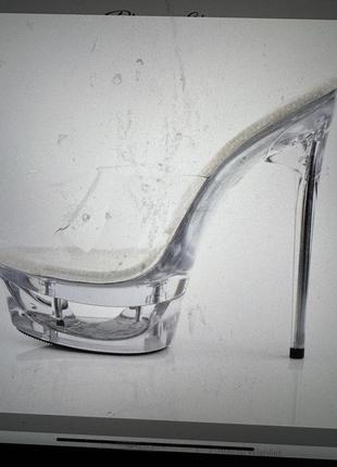 Стрипи pleaser