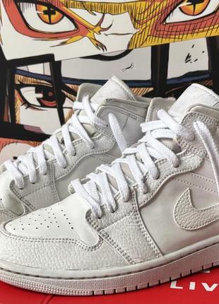 Высокие кроссовки Grey nike jordan triple white
